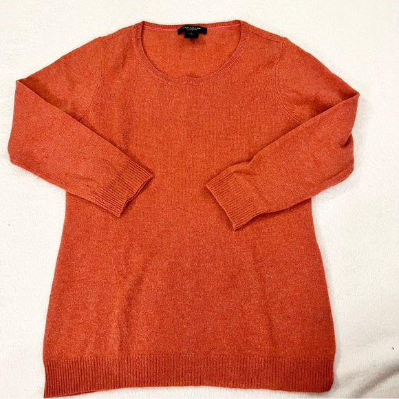 ANN TAYLOR CASHMERE Brick Orange Sweater w 3/4 Sleeves - Picture 2 of 5